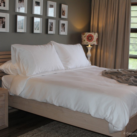 House Ricardo- Interior Design by Refreshed Designs- Main Bedroom 