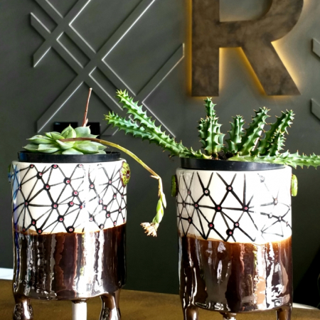 pottery 3 legged pots bronze
