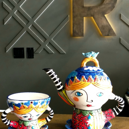 pottery T41 lady